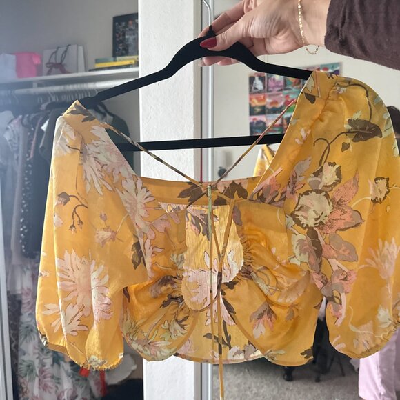 Floral Blouse Crop - Picture 2 of 2